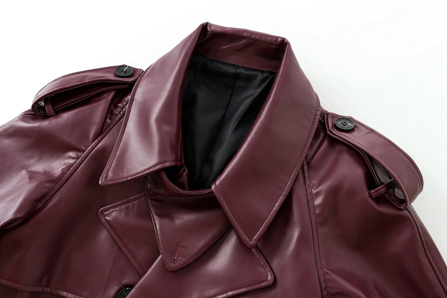 Bomber en Faux Cuir – Coupe Courte et Streetwear