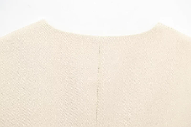 Gilet Sans Manches Ceinturé – Top Boutonné Élégant