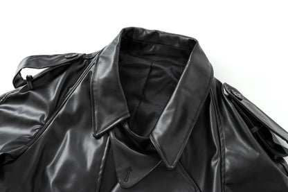 Bomber en Faux Cuir – Coupe Courte et Streetwear