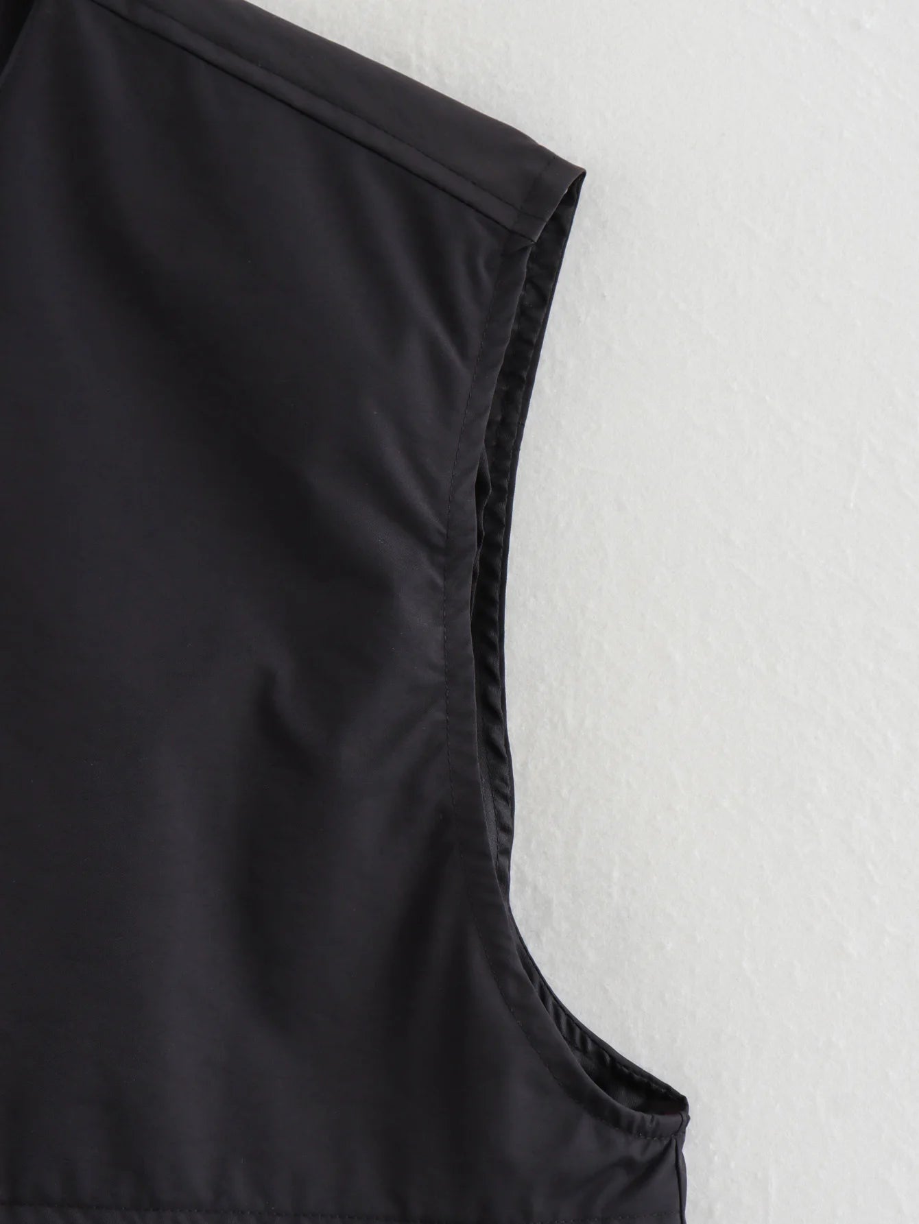 Veste Froncée Sans Manches – Zip et Coupe Loose