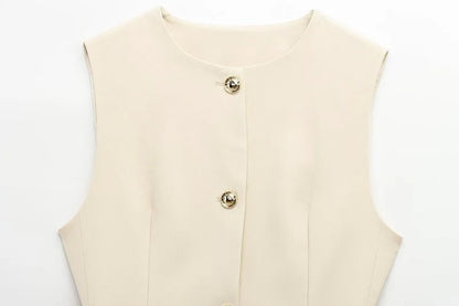 Gilet Sans Manches Ceinturé – Top Boutonné Élégant